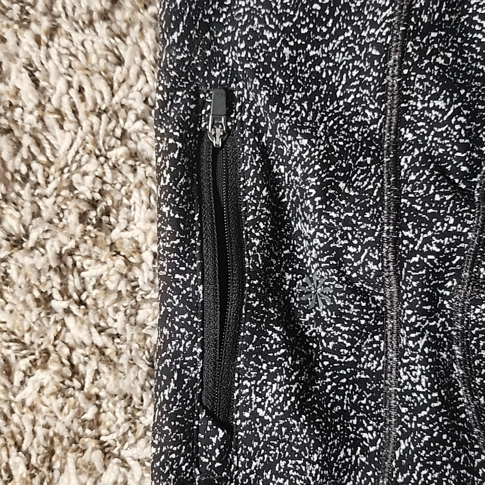 Athleta ULTIMATE STASH POCKET TEXTURED TIGHT - Picture 6 of 10